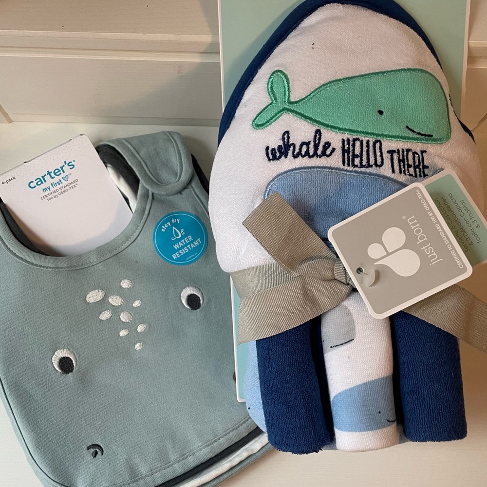 Carter’s Bibs 🦕 and Just Born Hooded Towel 🐳 and Washcloths - both NWT